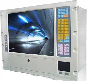 IPC-152底板,標(biāo)準(zhǔn)ICA-6108P4（ICA-6110P4/可選, 帶有10個(gè)擴(kuò)展槽）；密封膜鍵盤包含58個(gè)數(shù)據(jù)鍵，允許用戶直接輸入數(shù)據(jù). 用戶還能在附帶的擴(kuò)展鍵盤口通過一個(gè)外接鍵盤連接到ICP-152。
電源開關(guān), 擴(kuò)展鍵盤 和 USB 接口
