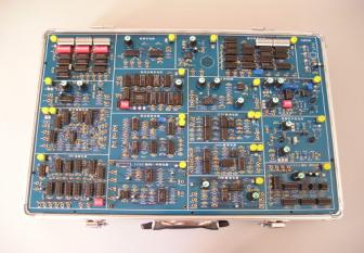 DY2100TYII型實驗箱是為《通信原理》課程的理論教學(xué)研制開發(fā)的教學(xué)實驗裝置。