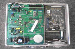 用多種軟件構(gòu)建虛擬儀器測量測控系統(tǒng)，含接口卡、各類傳感器和執(zhí)行機構(gòu)及調(diào)理電路等硬件。